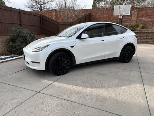 2022 Tesla Model Y Long Range