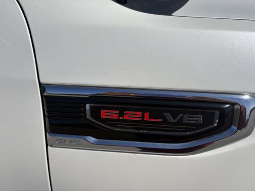 White 2020 GMC Sierra 1500 Denali