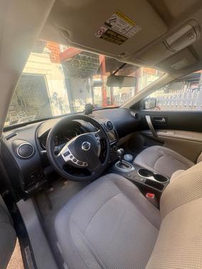 Black 2012 Nissan Rogue SV
