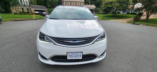 2018 Chrysler Pacifica Hybrid Limited