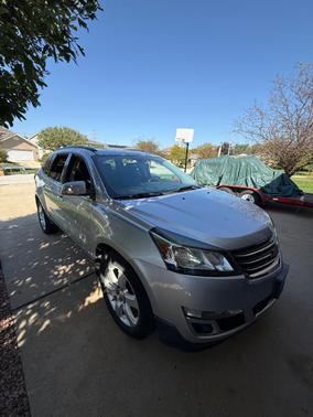 Silver 2016 Chevrolet Traverse 1LT