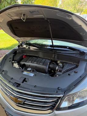 Silver 2016 Chevrolet Traverse 1LT