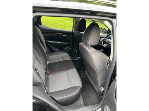 2018 Nissan Rogue Sport SV