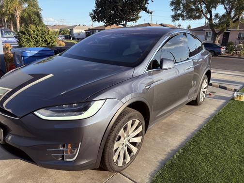 2020 Tesla Model X Long Range Plus