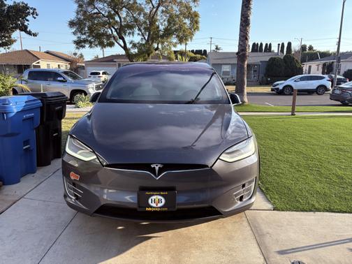 2020 Tesla Model X Long Range Plus