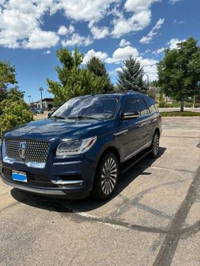 Blue 2019 Lincoln Navigator Reserve