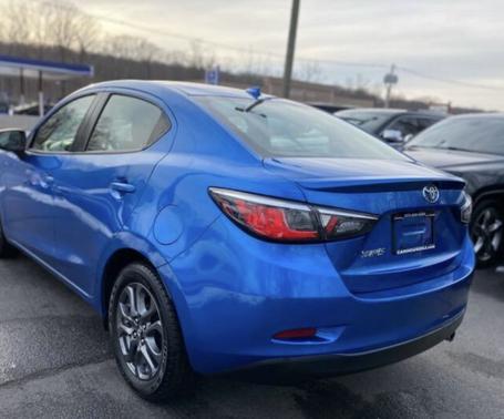 Photo 2 of 3 of 2019 Toyota Yaris Sedan L