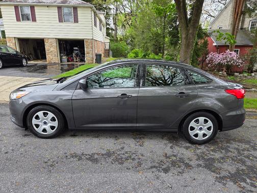 Gray 2015 Ford Focus S
