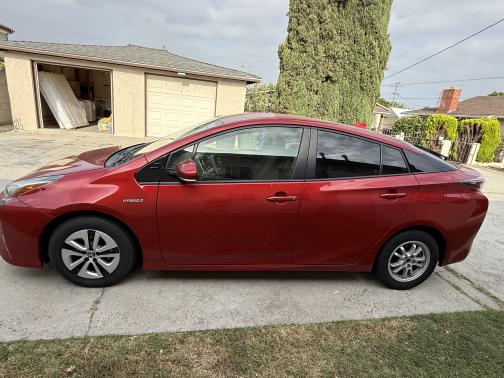 2018 Toyota Prius Two