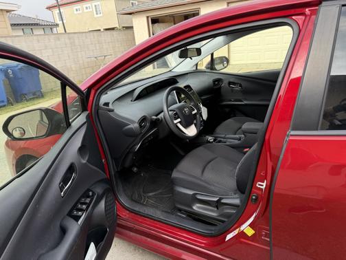 2018 Toyota Prius Two