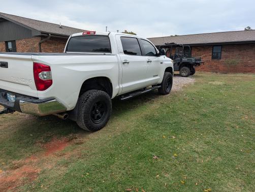 2017 Toyota Tundra Limited