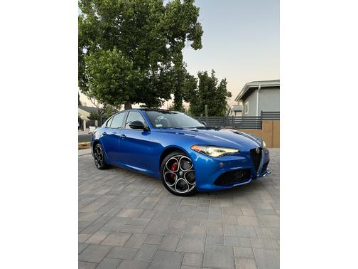 2022 Alfa Romeo Giulia Veloce