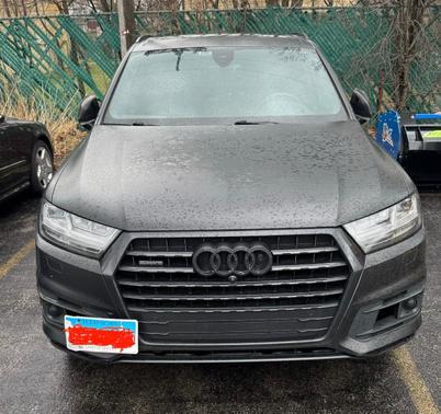 Black 2017 Audi Q7 3.0T Prestige