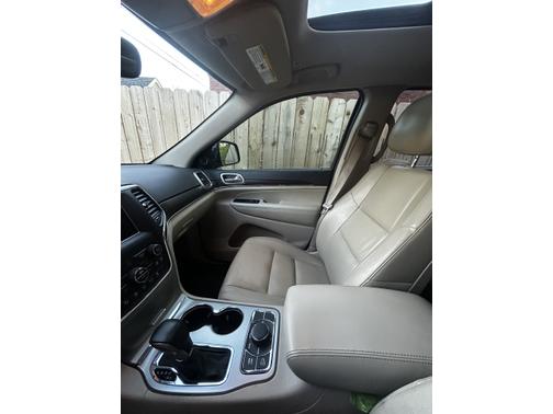 Gray 2018 Jeep Grand Cherokee Limited