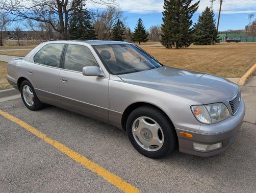 1999 Lexus LS 400 Base