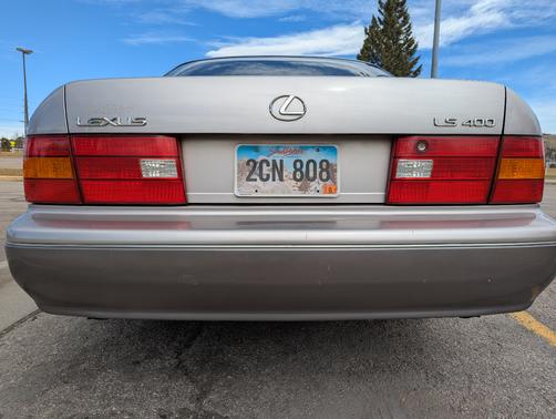 1999 Lexus LS 400 Base