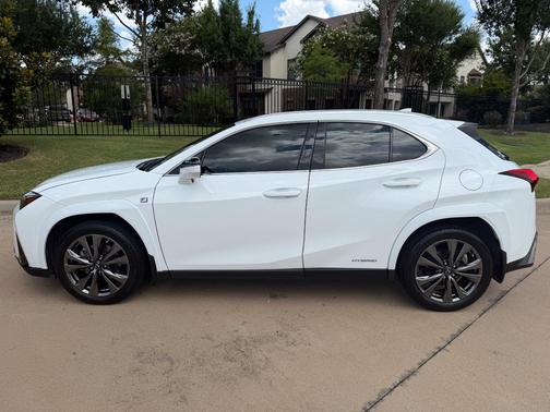 White 2022 Lexus UX 250h F Sport