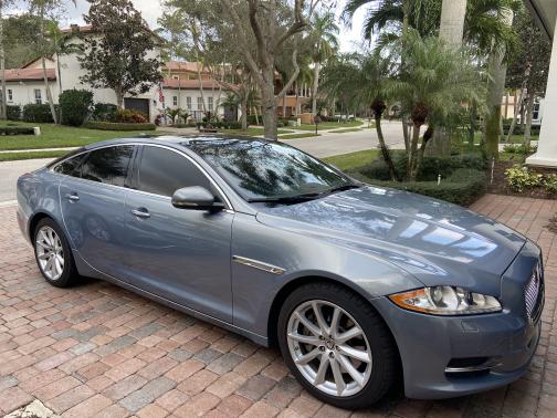 2013 Jaguar XJ Base