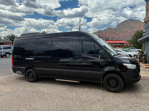 Black 2019 Mercedes-Benz Sprinter 2500 High Roof