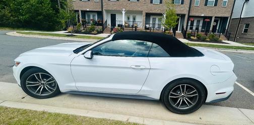 White 2017 Ford Mustang EcoBoost Premium
