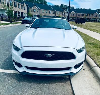 White 2017 Ford Mustang EcoBoost Premium
