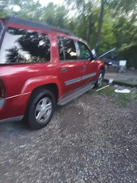 Red 2002 Chevrolet TrailBlazer EXT LT