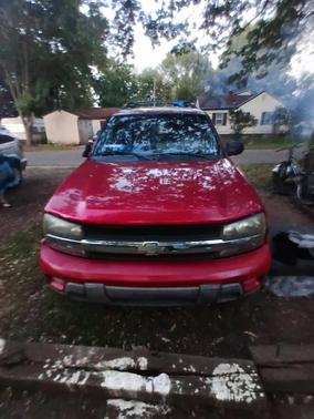 Red 2002 Chevrolet TrailBlazer EXT LT
