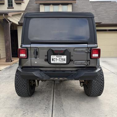 Gray 2019 Jeep Wrangler Unlimited Sport