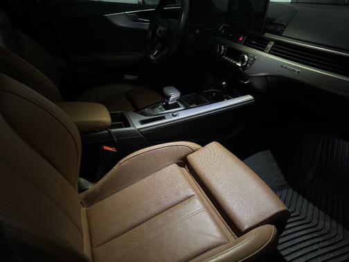 2022 Audi A5 45 S line Premium Plus