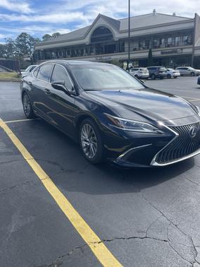 Black 2019 Lexus ES 300h Ultra Luxury