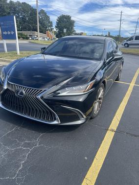 Black 2019 Lexus ES 300h Ultra Luxury