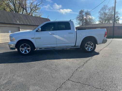 2015 RAM 1500 Laramie