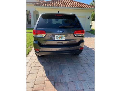 2019 Jeep Grand Cherokee Laredo E