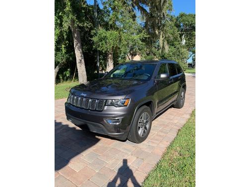 2019 Jeep Grand Cherokee Laredo E