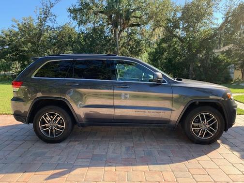 2019 Jeep Grand Cherokee Laredo E