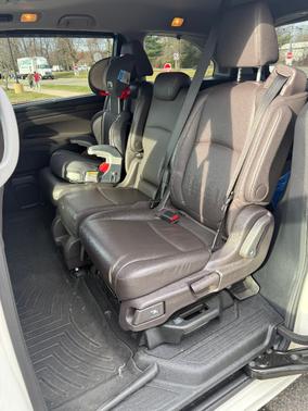White 2019 Honda Odyssey Elite