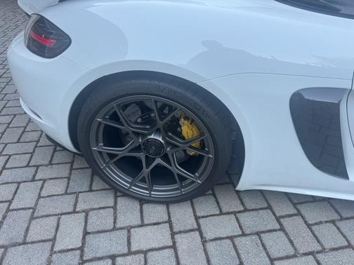 White 2024 Porsche 718 Cayman 718 Cayman GT4 RS