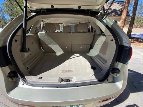 2011 Lincoln MKX Base