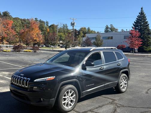 Black 2015 Jeep Cherokee Latitude