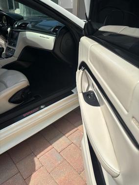 White 2013 Maserati GranTurismo MC