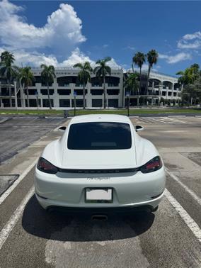 2022 Porsche 718 Cayman 718 Cayman