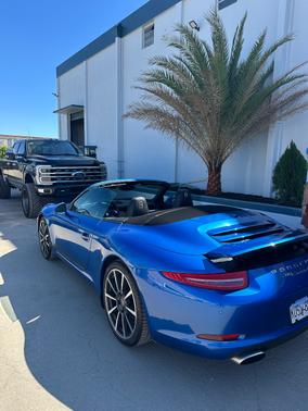 2014 Porsche 911 911 Carrera 4 Cabriolet