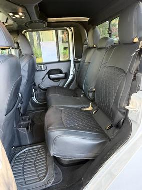 Silver 2022 Jeep Gladiator Sport S