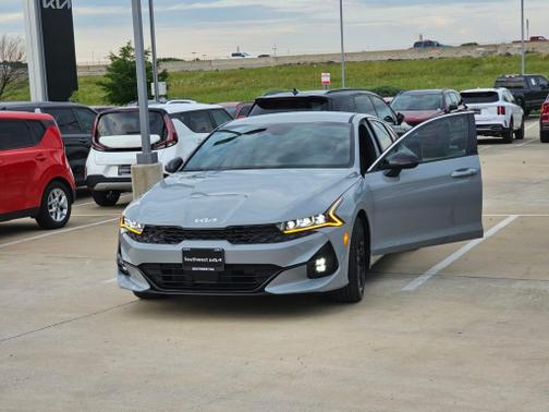 2023 Kia K5 GT-Line