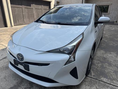 2017 Toyota Prius Two