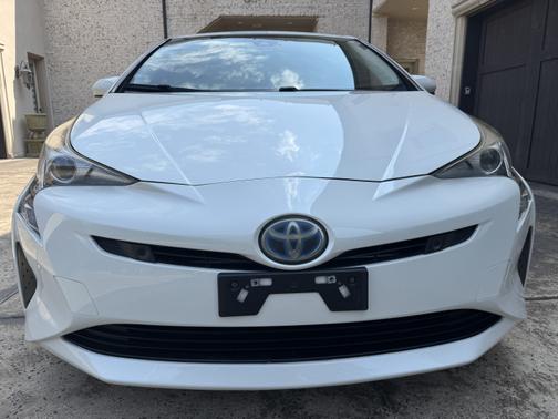 2017 Toyota Prius Two