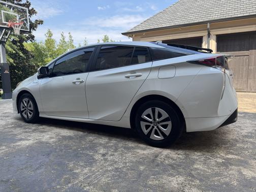 2017 Toyota Prius Two