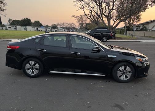 2017 Kia Optima Hybrid Base