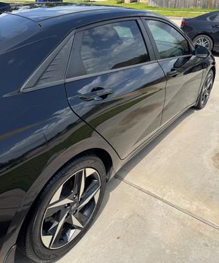 Black 2023 Hyundai ELANTRA SEL