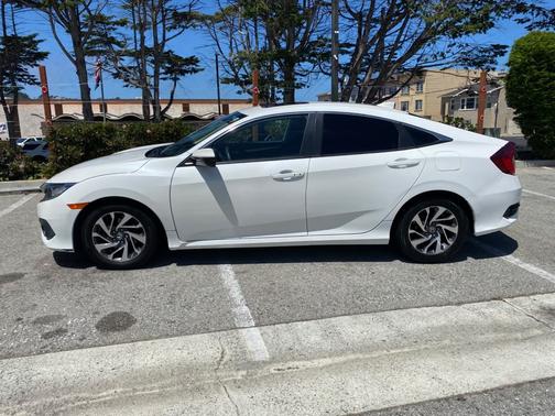 White 2018 Honda Civic EX